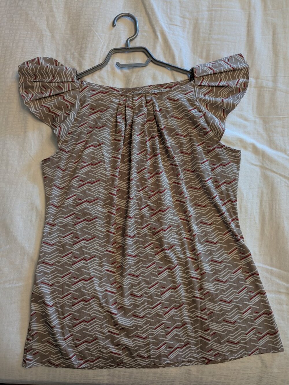 Petite Banana Republic Ruffle Sleeve Shell